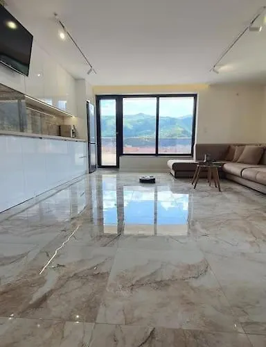 Panorama View Апартамент *